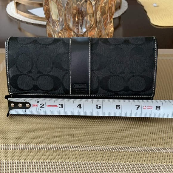 Coach long wallet with check book cover - Picture 7 of 16